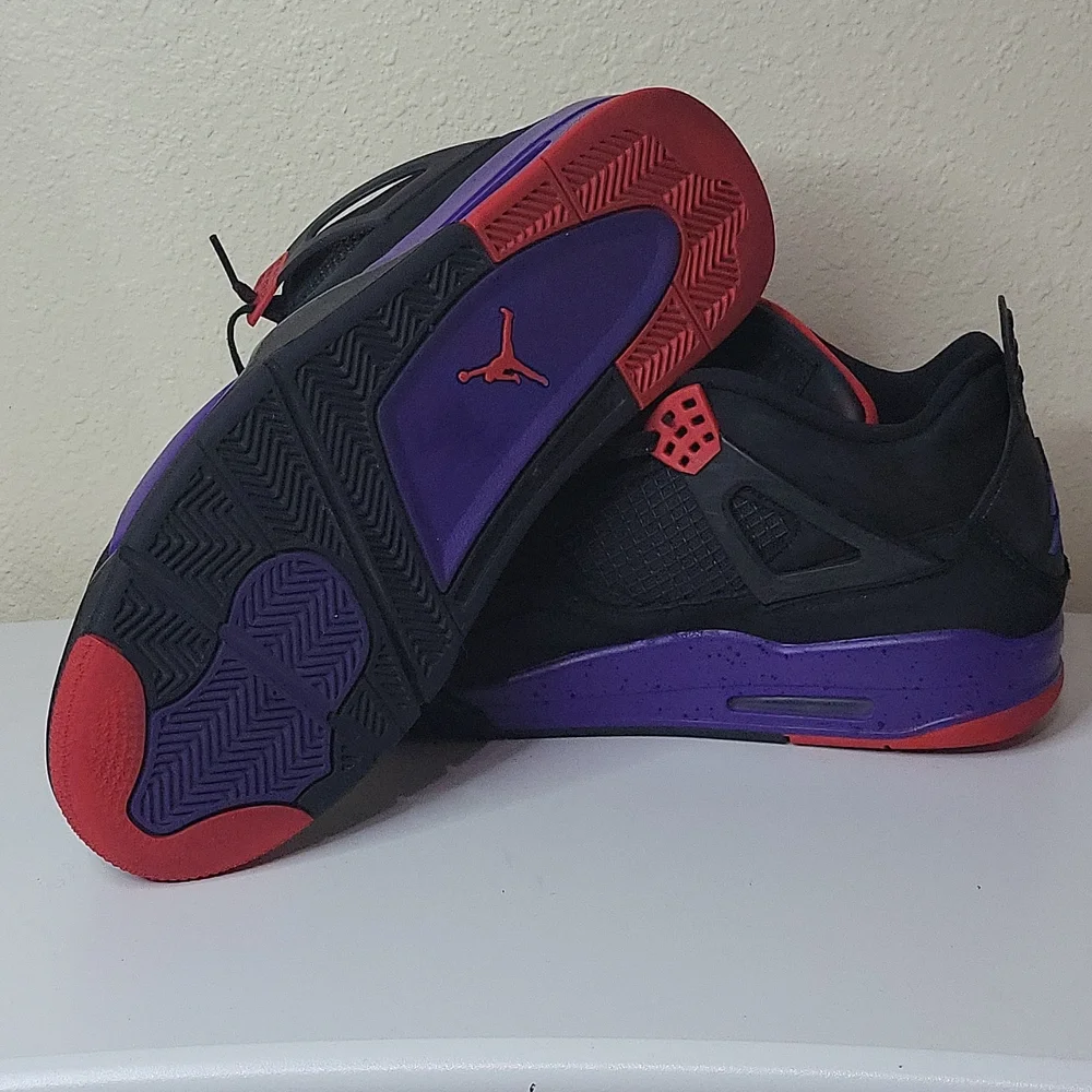 Jordan 4 Drake Edition "Raptors" - Picture 2 of 5
